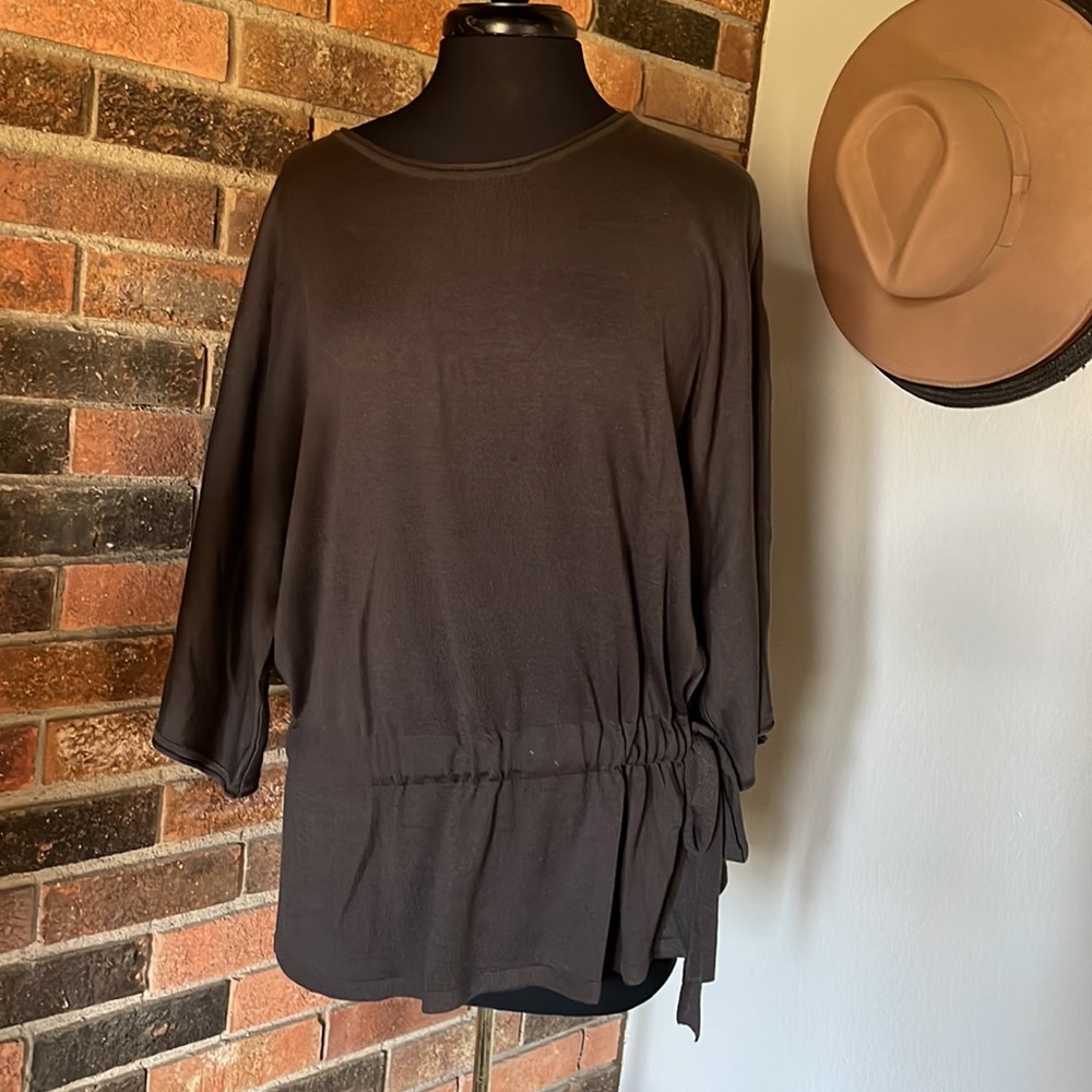 M. Rena Dark Brown Knit Top‎